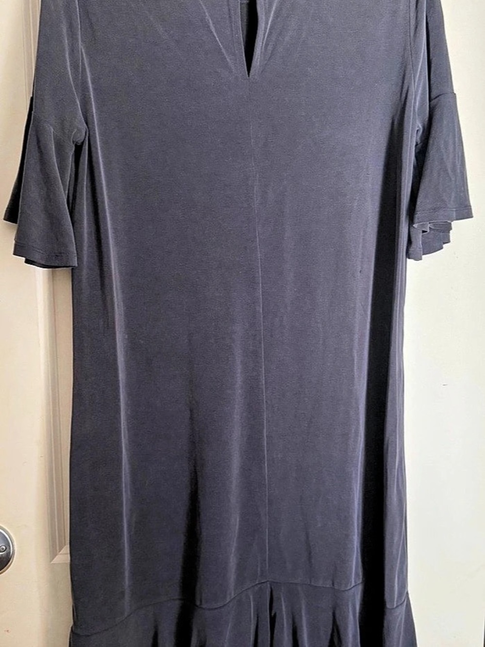 Anthropologie Averil Swing Tee Dress Gray ruffle  hem Mini Dress Size Medium